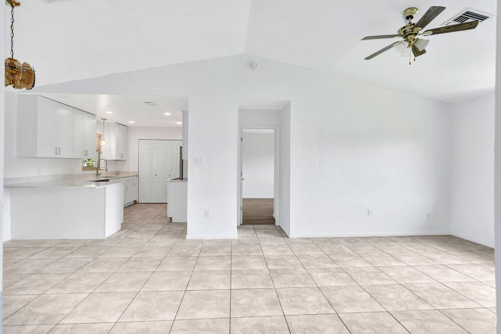 3940 Bennett Ln, Bonita Springs, FL 34134