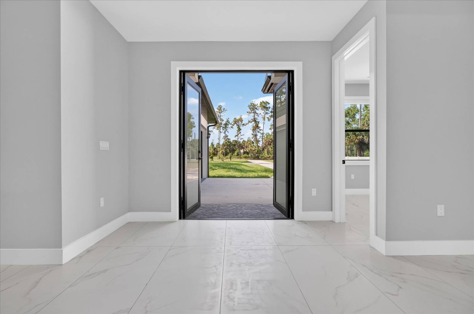 2843 14th SE Ave, Naples, FL 34117