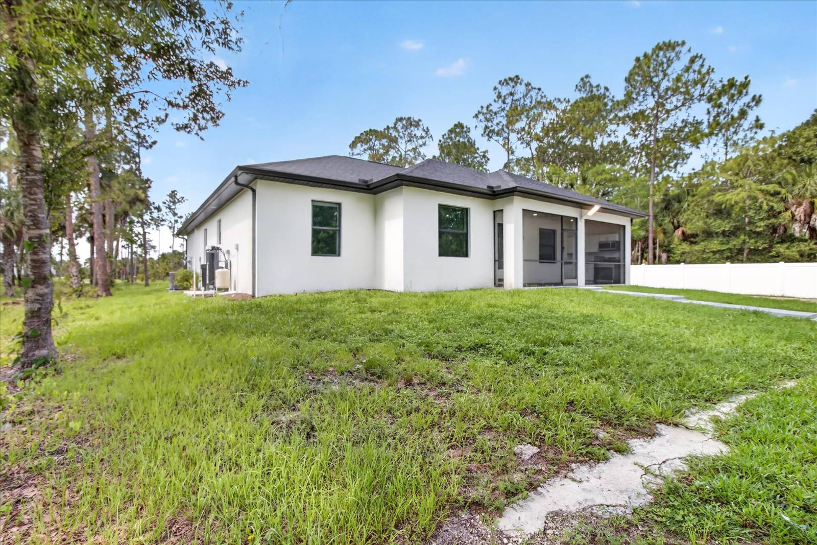 2843 14th SE Ave, Naples, FL 34117