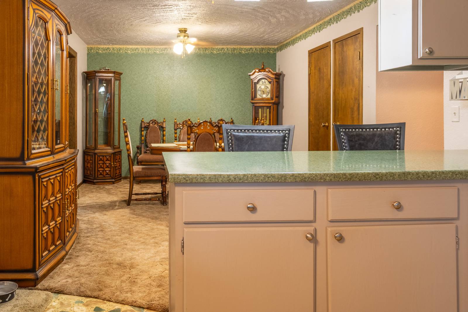 Photo 19 of 60 of home listing at 2730 Cheyenne Lane, Alliance, NE 69301