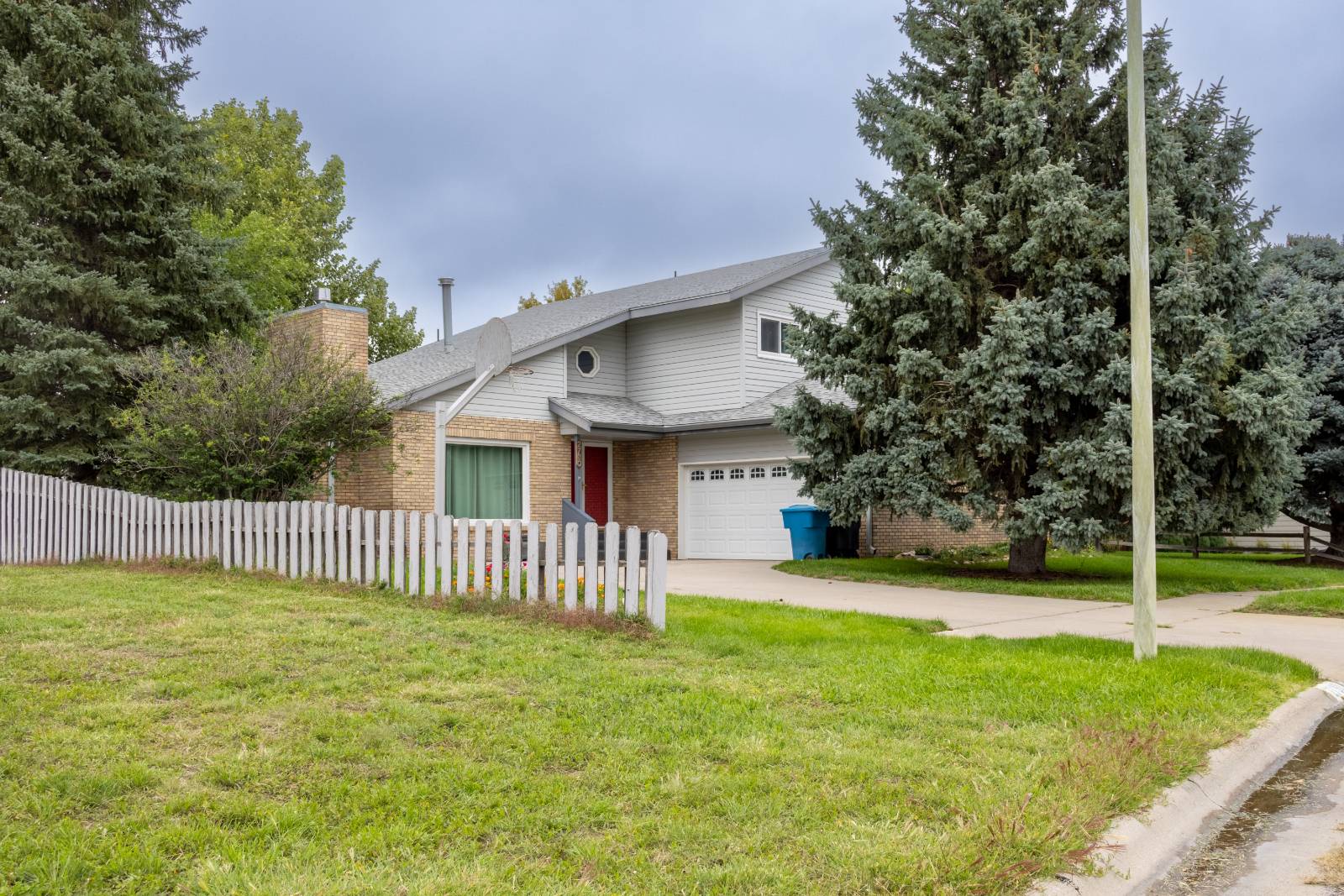 Photo 1 of 60 of home listing at 2730 Cheyenne Lane, Alliance, NE 69301