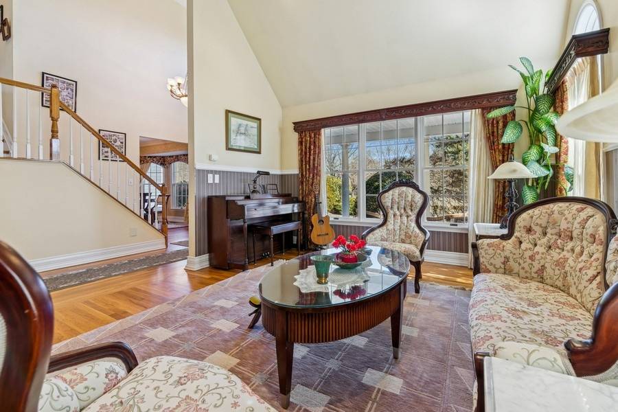 5 Kenwood Lane