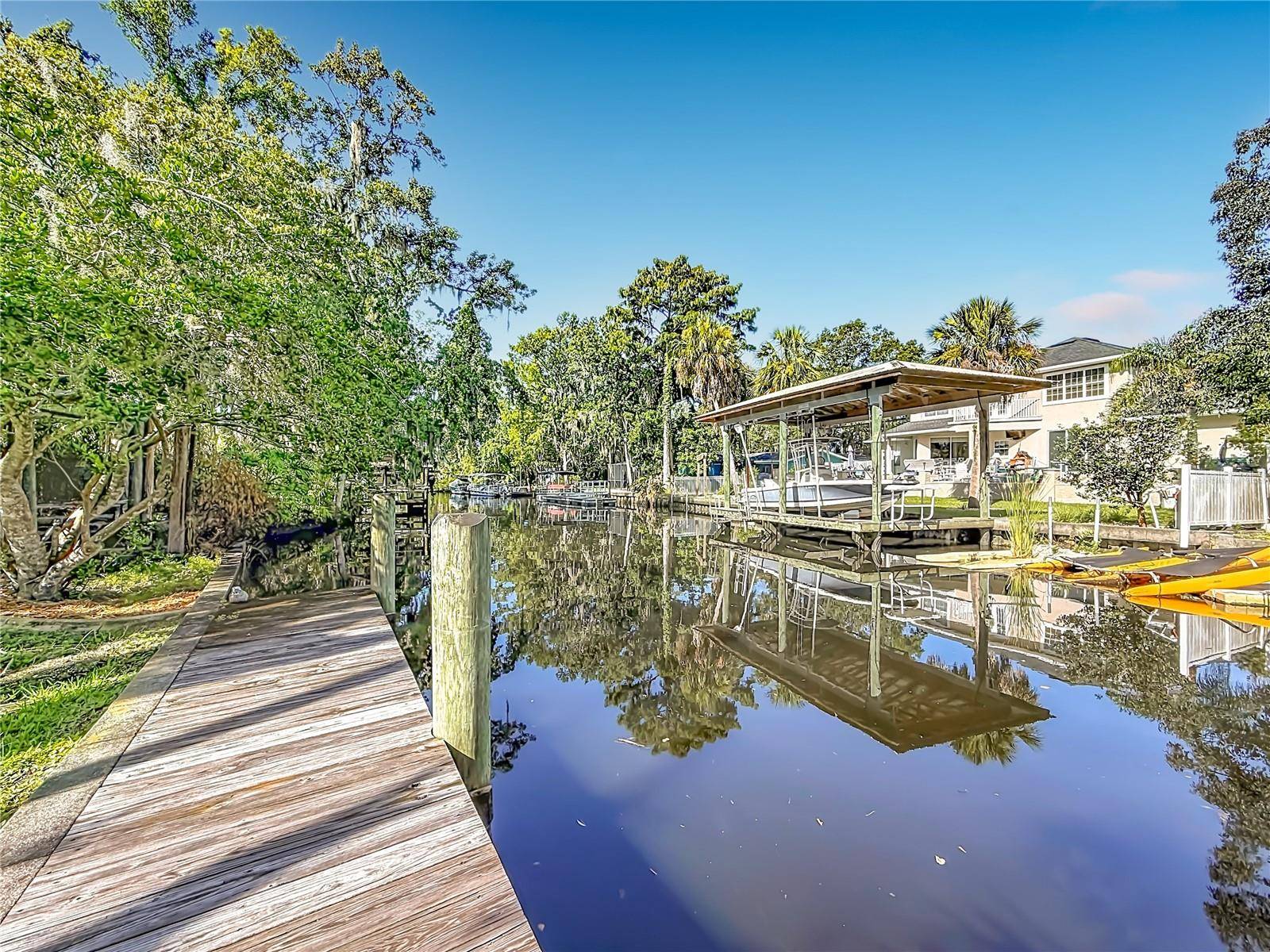536 NW 9th Ave, Crystal River, FL 34428