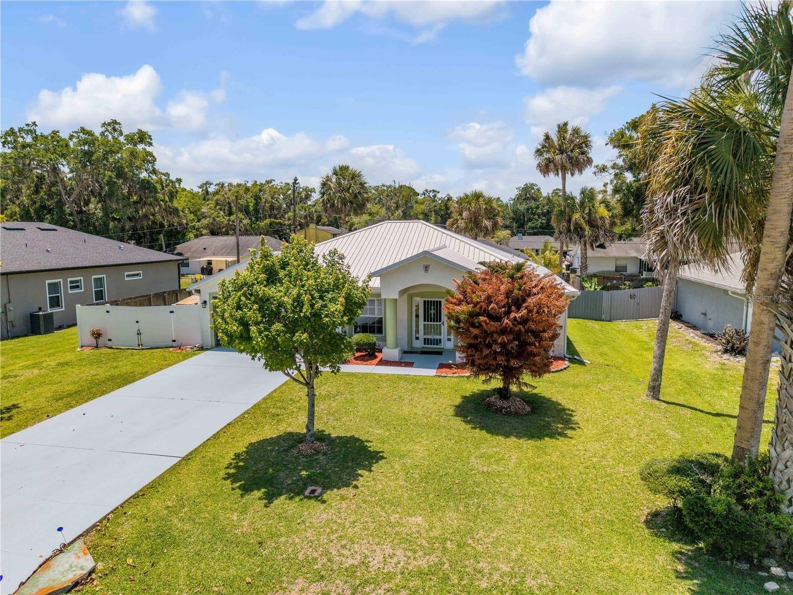 2226 Juniper Dr, Edgewater, FL 32141