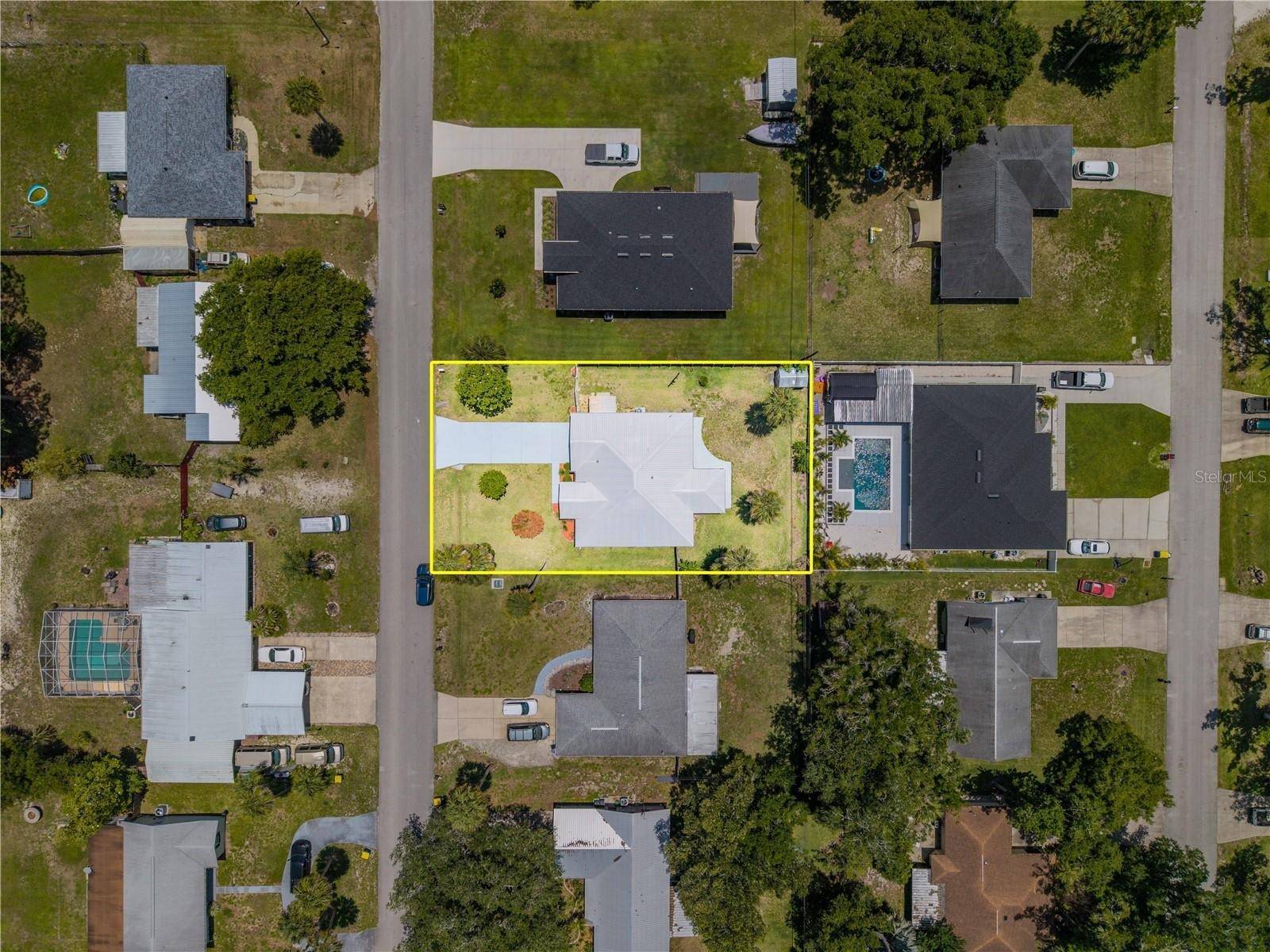 2226 Juniper Dr, Edgewater, FL 32141