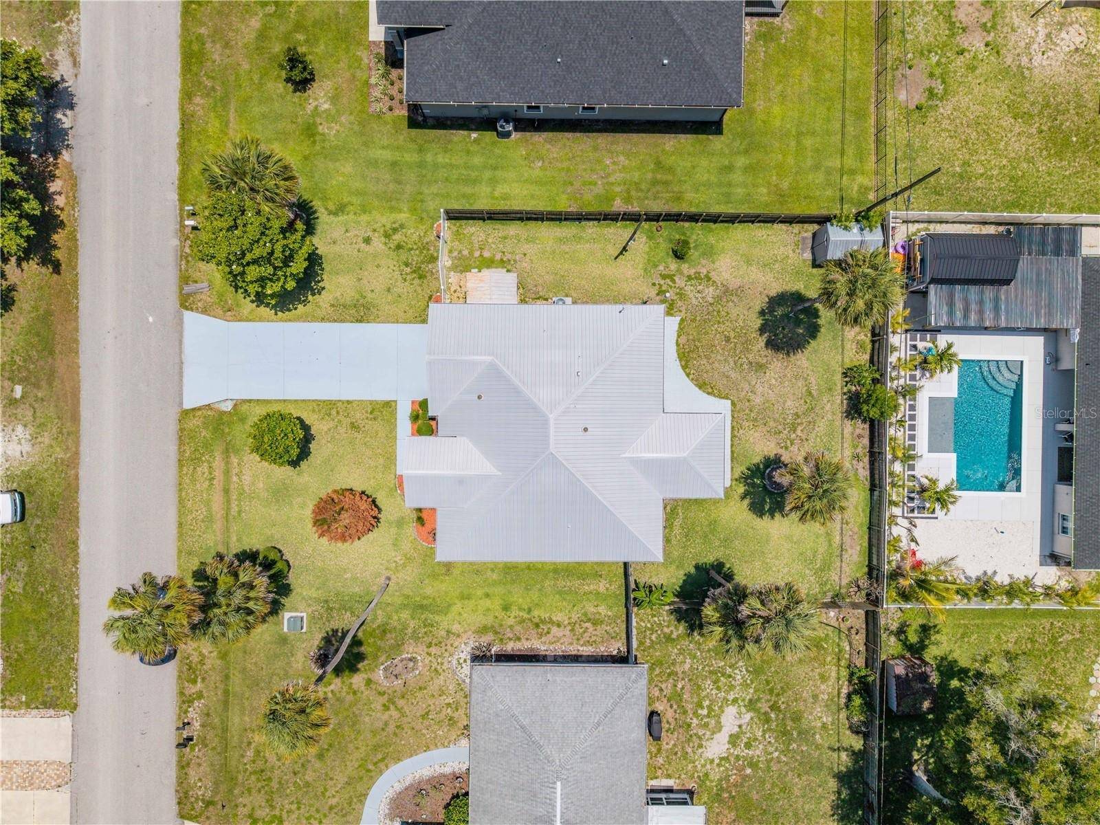 2226 Juniper Dr, Edgewater, FL 32141