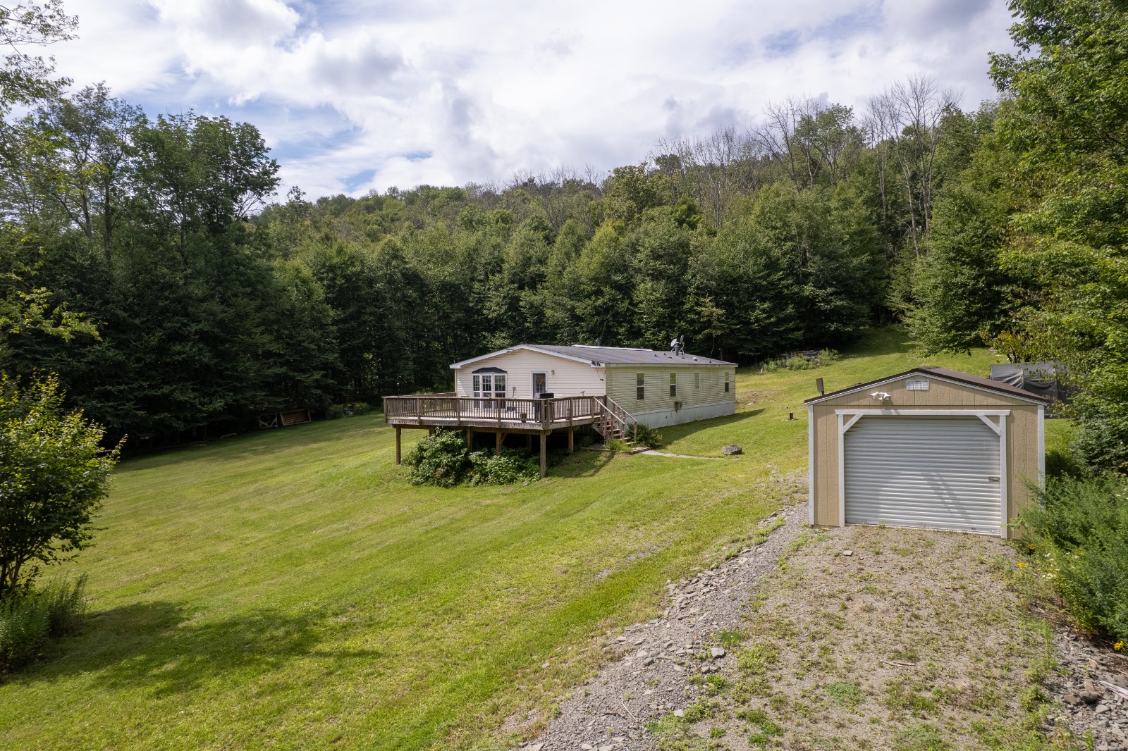 565 Ridge Rd