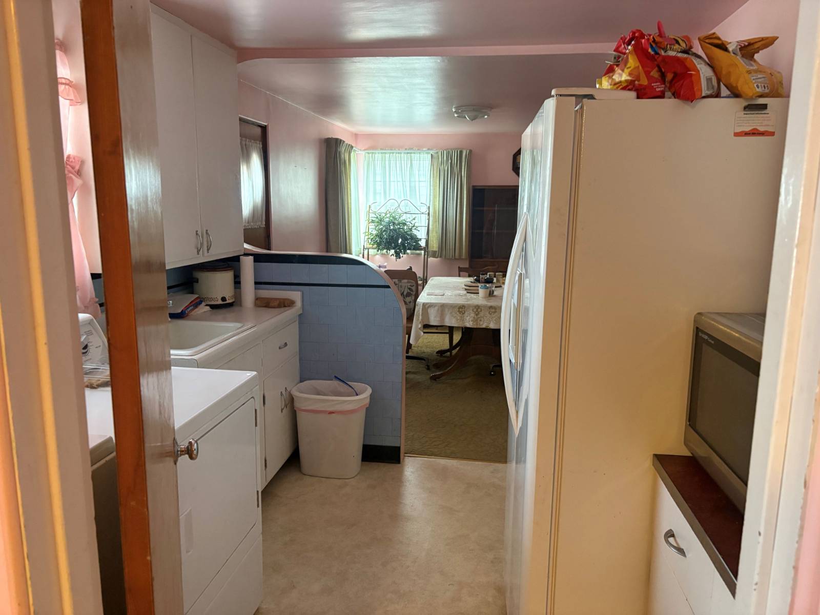 Photo 8 of 41 of home listing at 512 Black Hills, Alliance, NE 69301