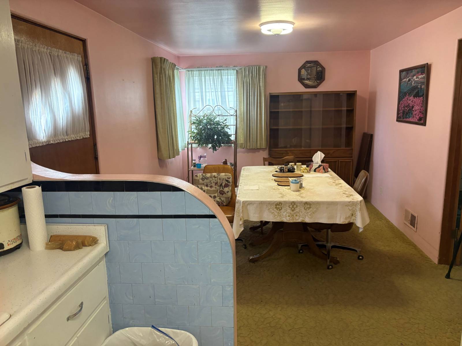Photo 9 of 41 of home listing at 512 Black Hills, Alliance, NE 69301