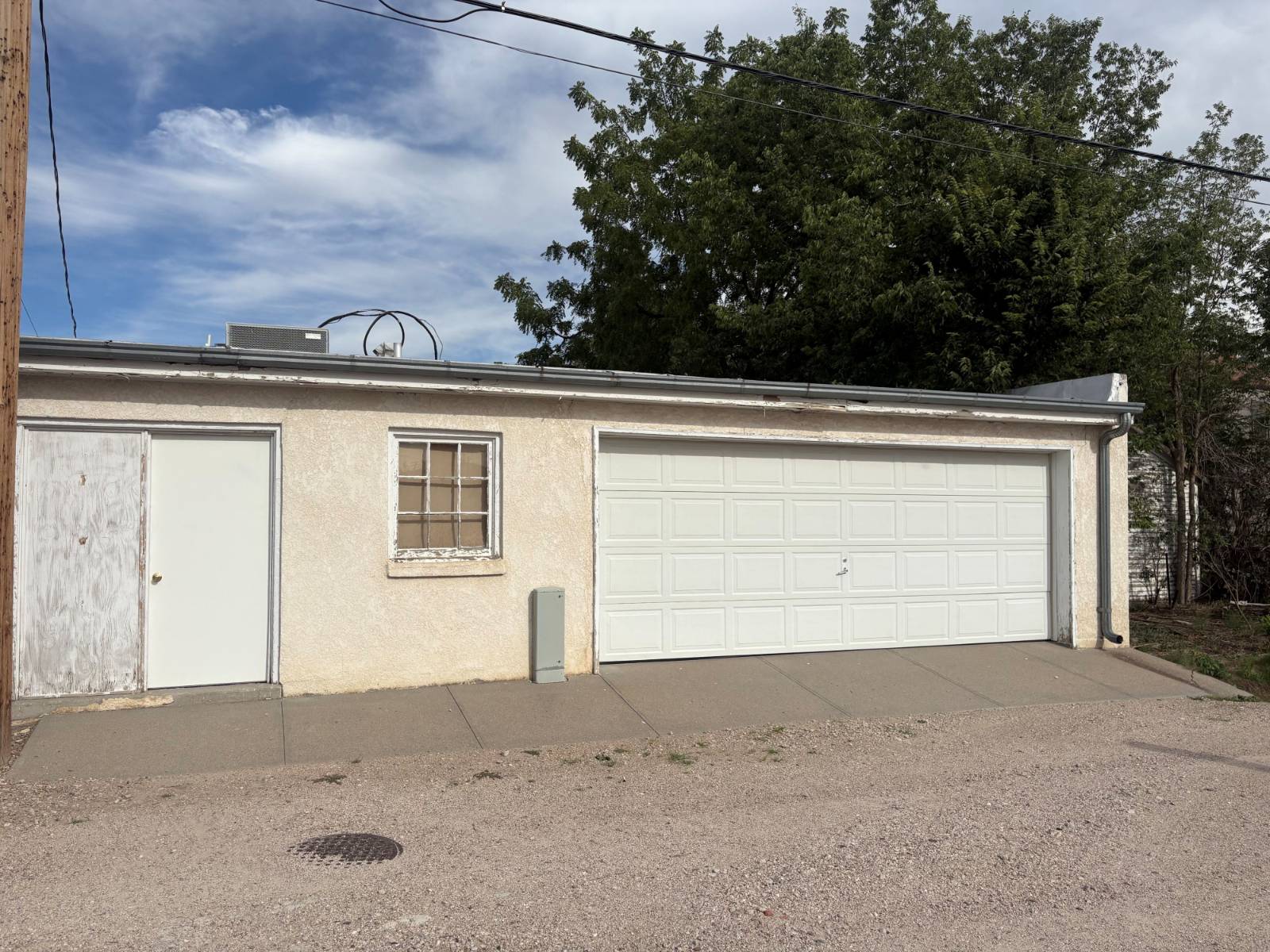 Photo 33 of 41 of home listing at 512 Black Hills, Alliance, NE 69301