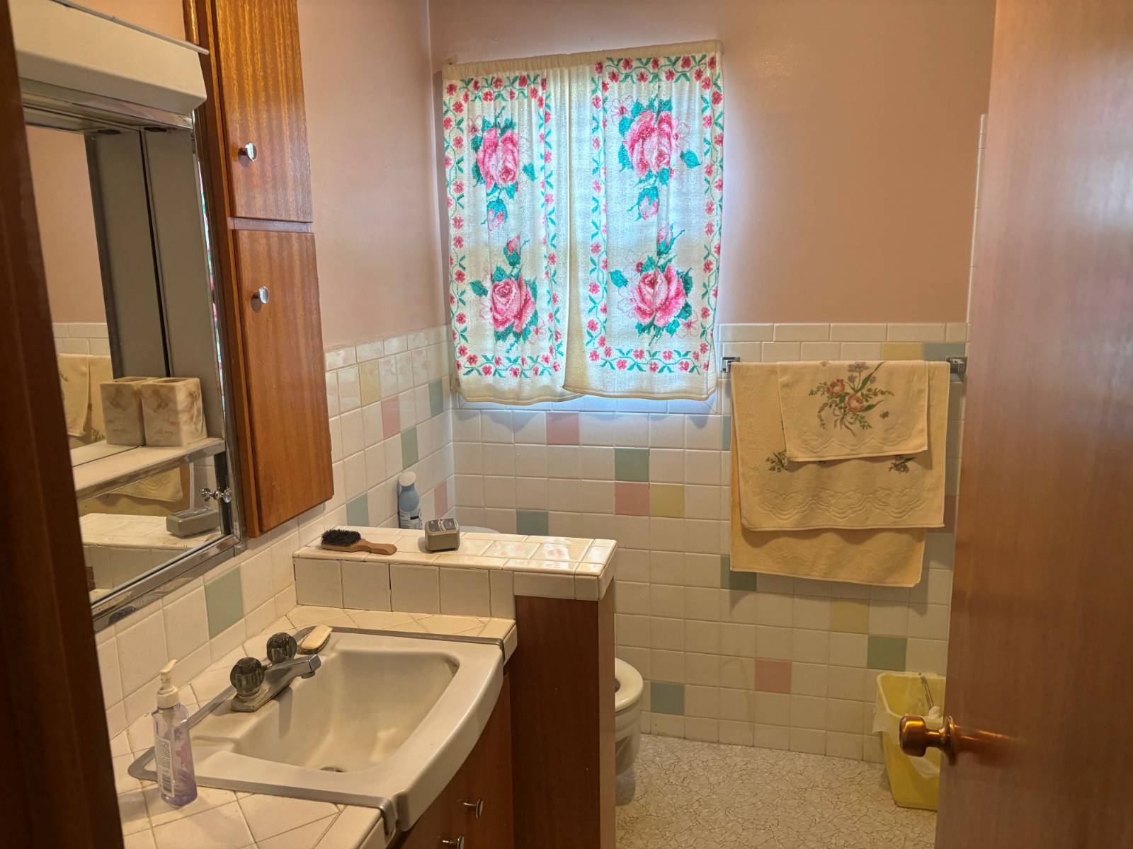 Photo 16 of 41 of home listing at 512 Black Hills, Alliance, NE 69301