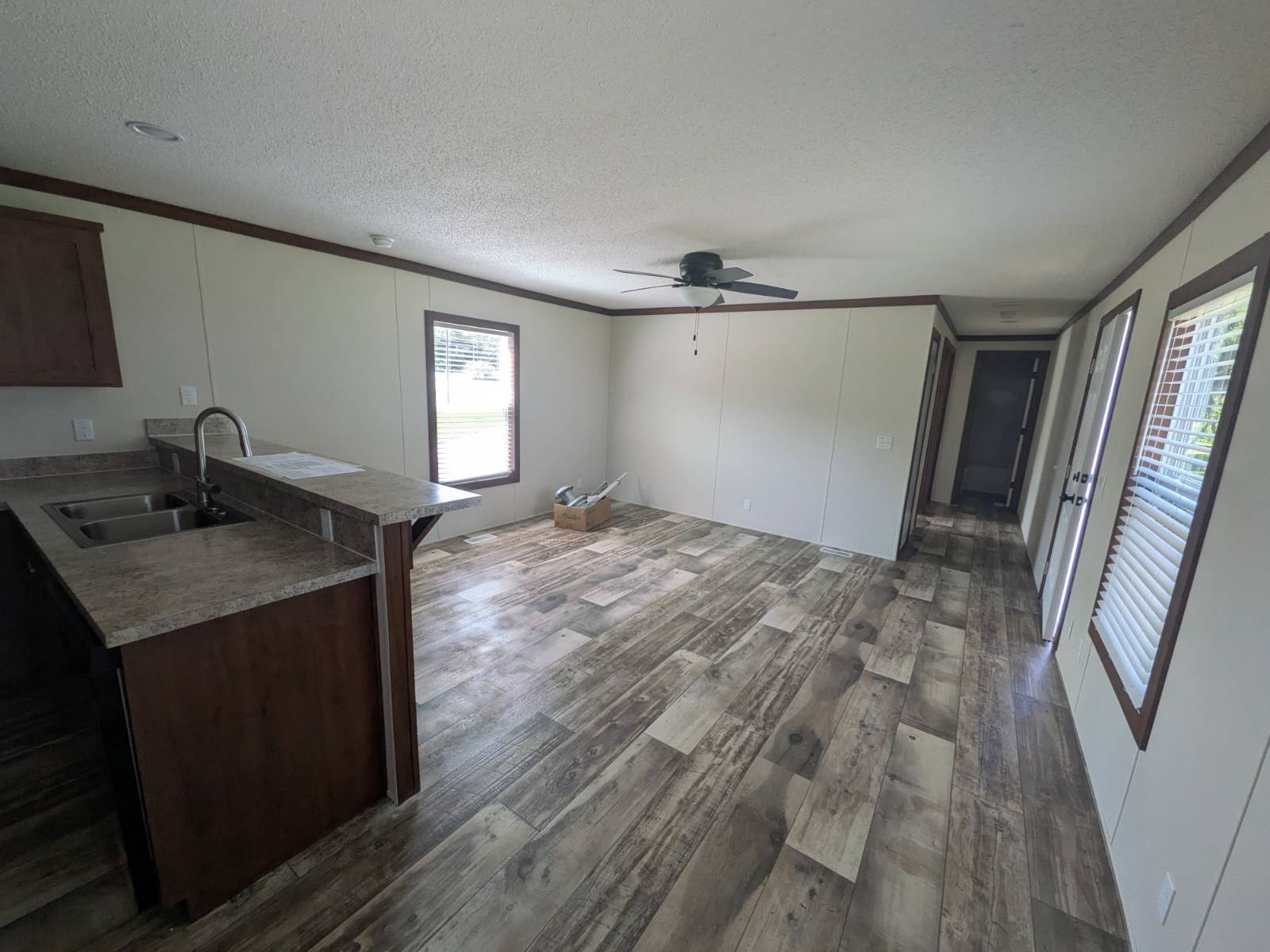 resident-focused living, discover affordable community living, mobile homes, comfortable and connected living, quality housin