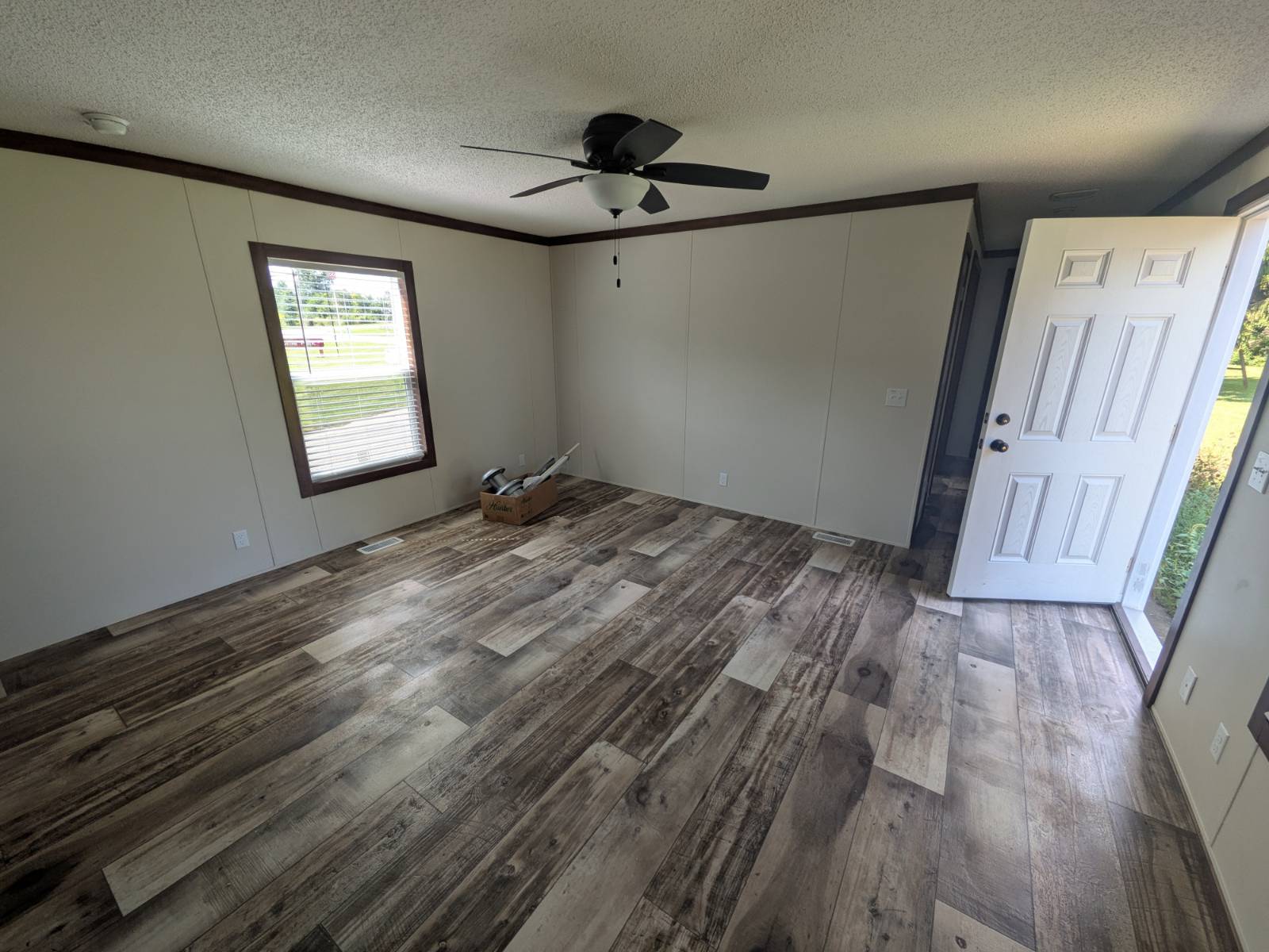 find your place at Hometown Communities, modern manufactured home living, community lifestyle, manufactured homes, residentia