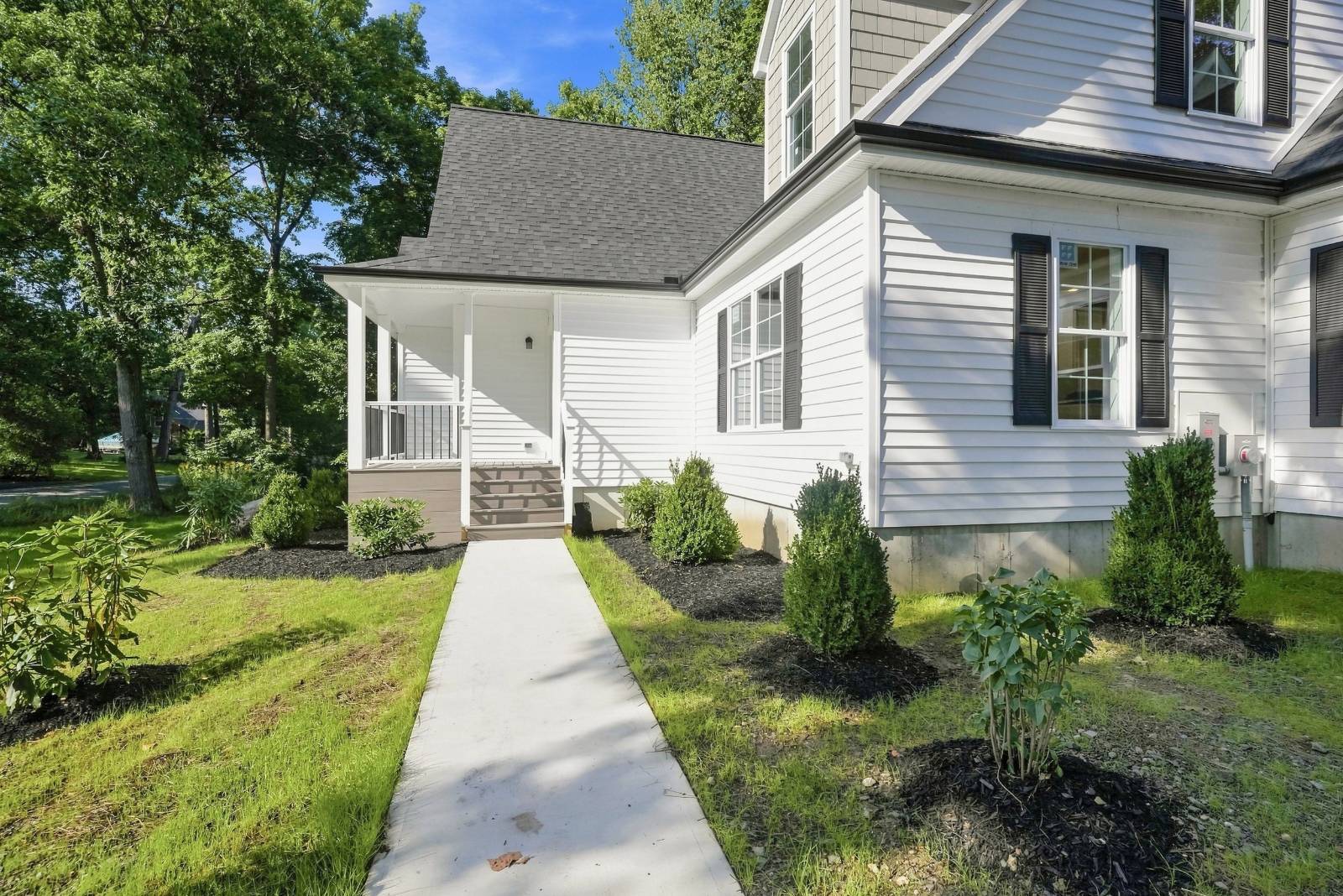 34 Innis Ave