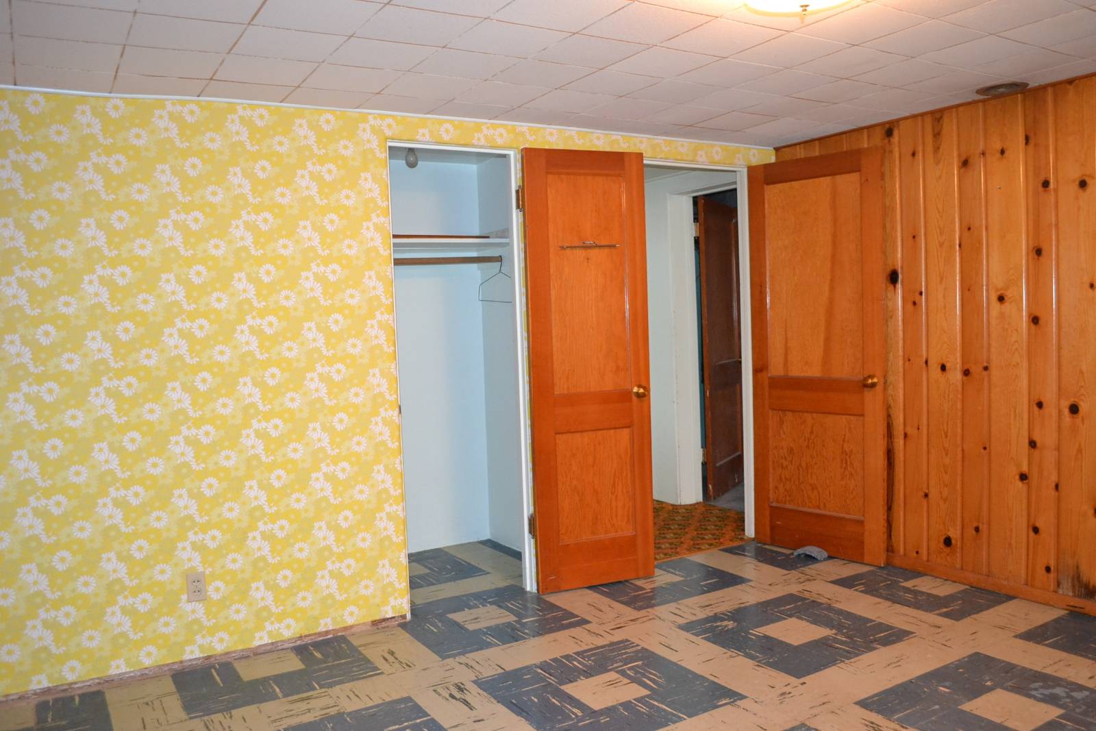 Photo 36 of 39 of home listing at 923 Platte Avenue, Alliance, NE 69301