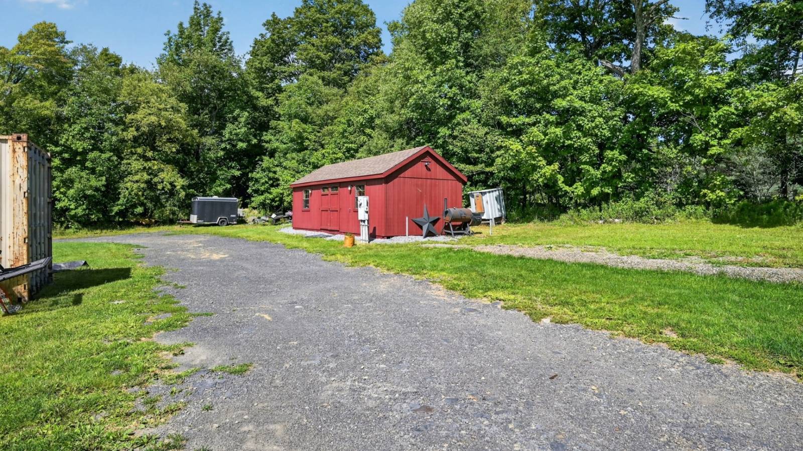 690 Smith Rd