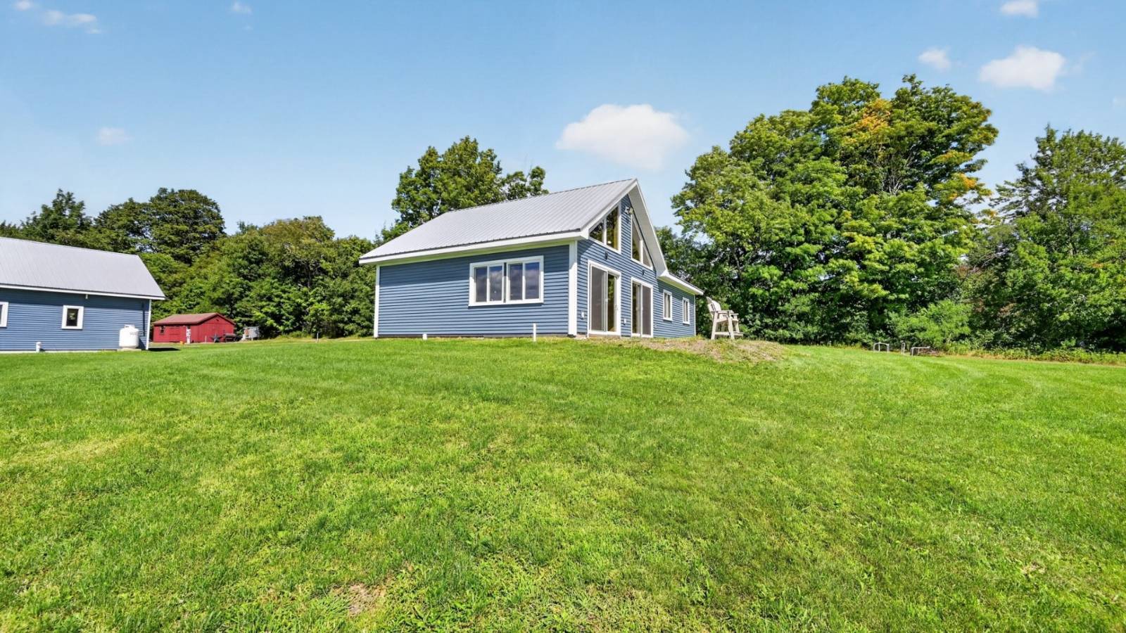 690 Smith Rd
