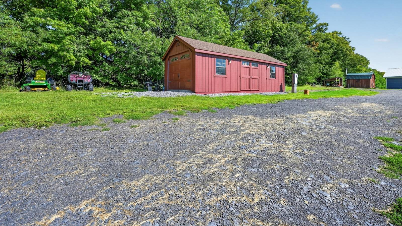 690 Smith Rd