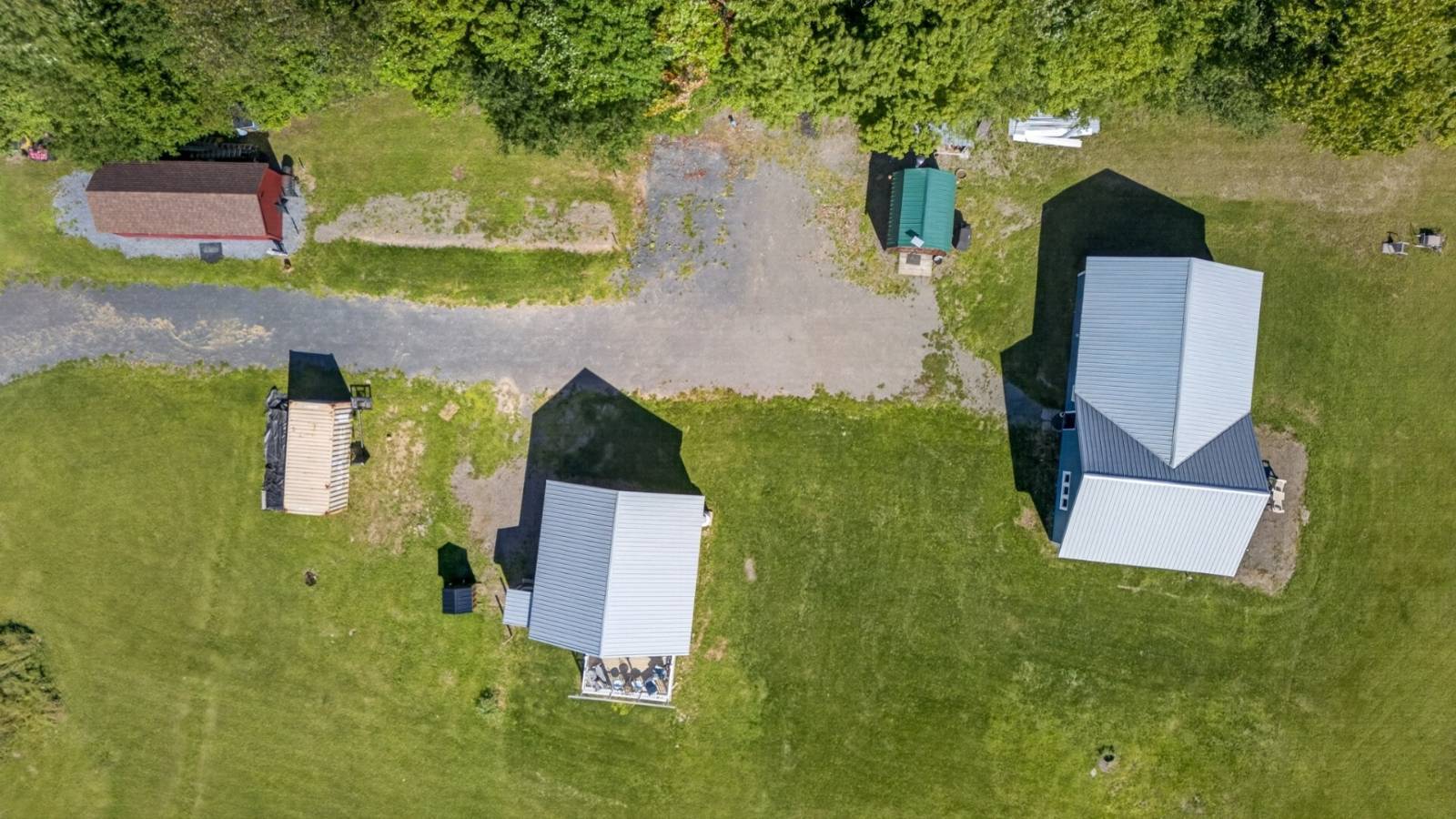 690 Smith Rd