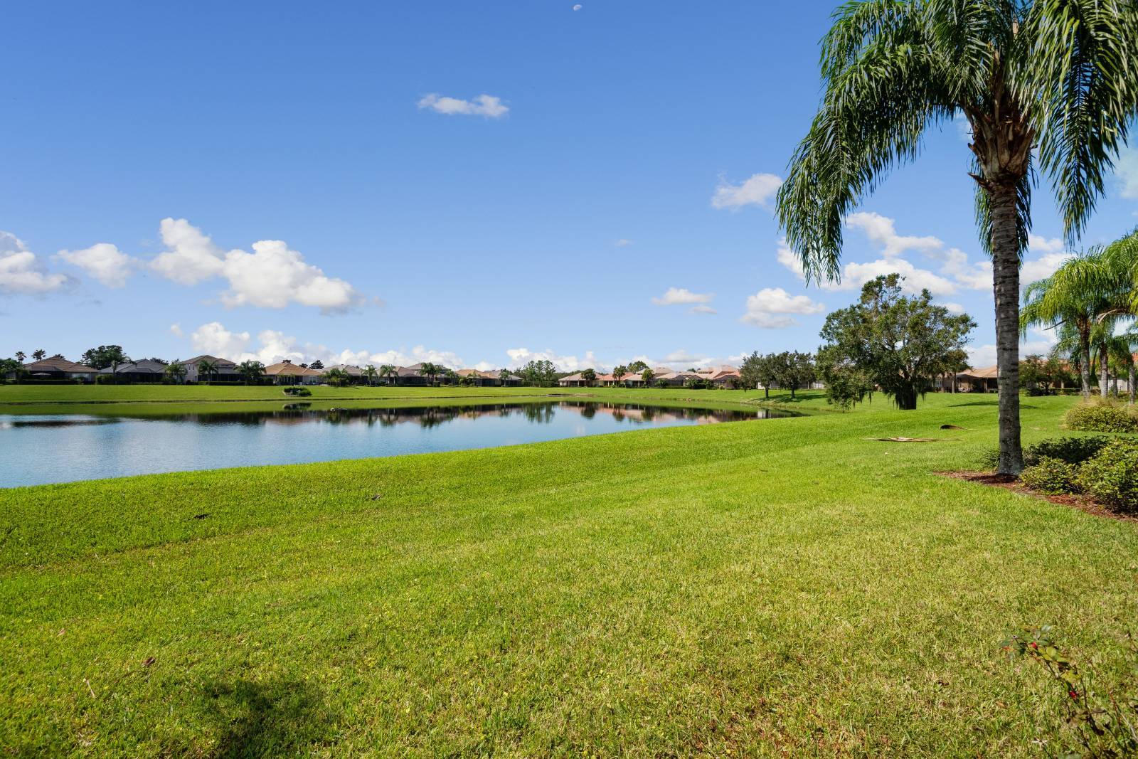 2464 Laurel Glen Dr, Lakeland, FL 33803