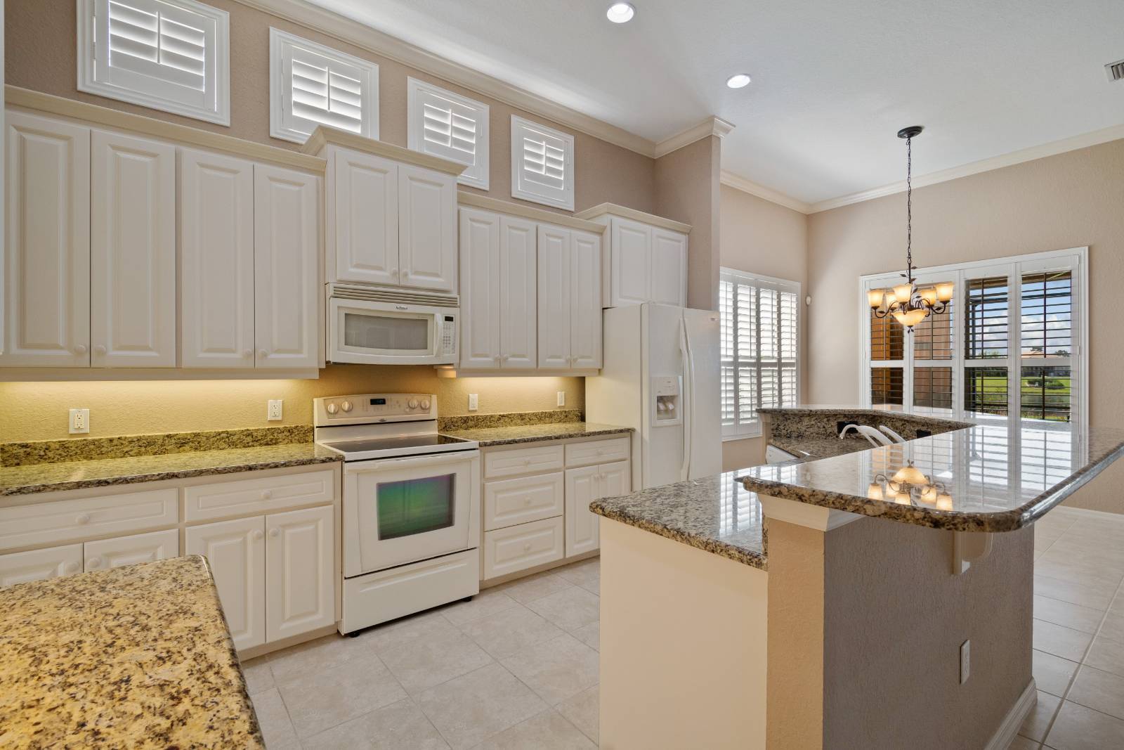 2464 Laurel Glen Dr, Lakeland, FL 33803