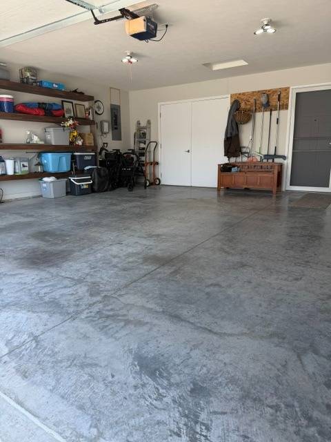Photo 14 of 17 of home listing at 1412 Cottage Park Dr, Aurora, NE 68818