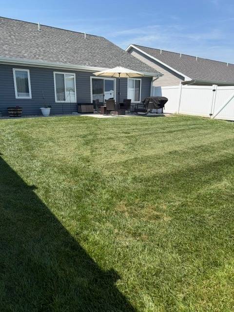 Photo 16 of 17 of home listing at 1412 Cottage Park Dr, Aurora, NE 68818