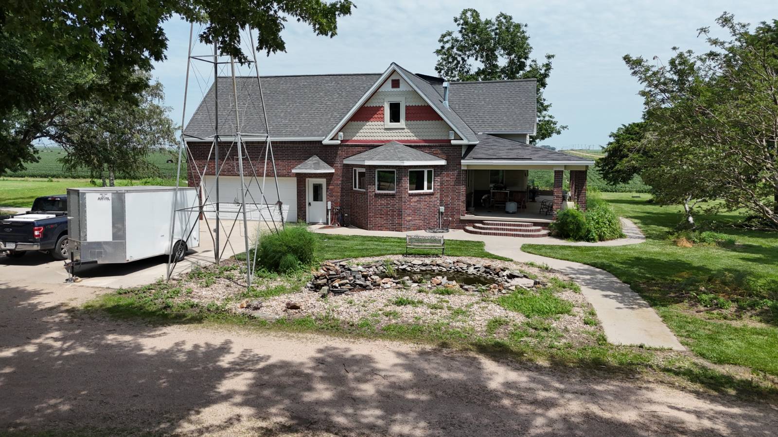 Photo 1 of 25 of home listing at 1701 E 17 Road, Aurora, NE 68818
