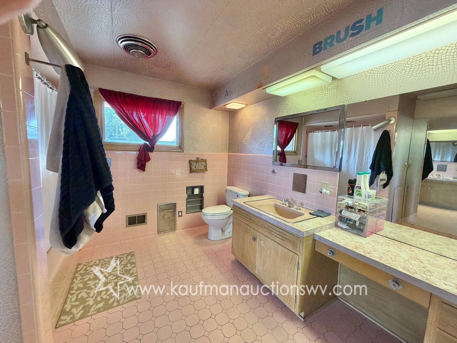 Gallery Image 31