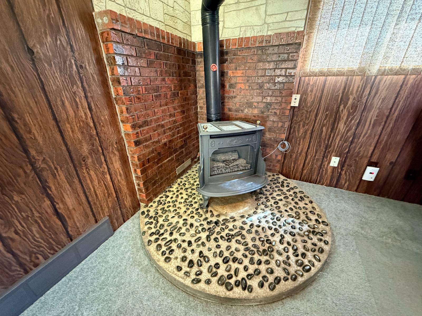 Photo 16 of 25 of home listing at 1216 Missouri Ave, Alliance, NE 69301