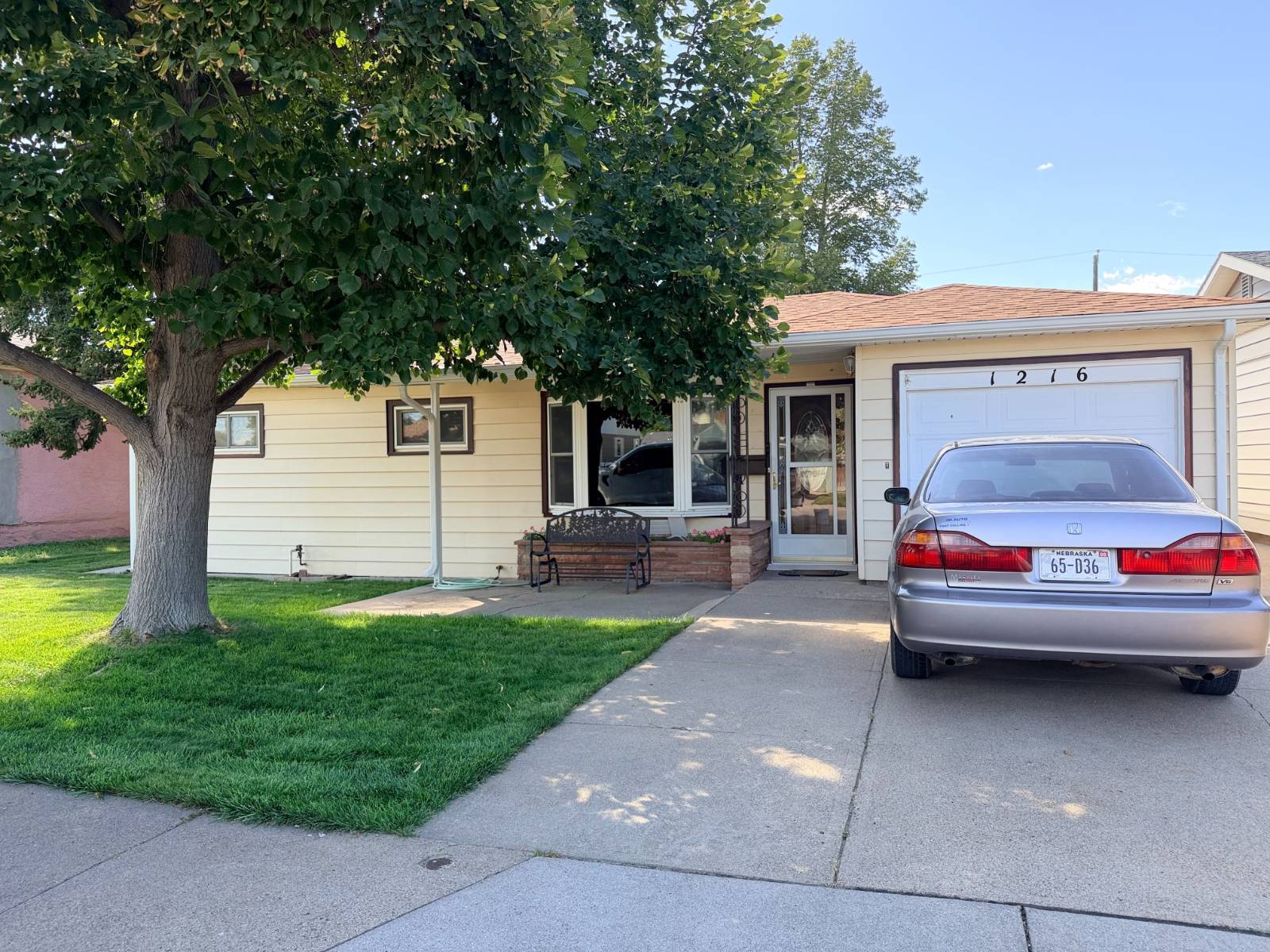 Photo 2 of 25 of home listing at 1216 Missouri Ave, Alliance, NE 69301