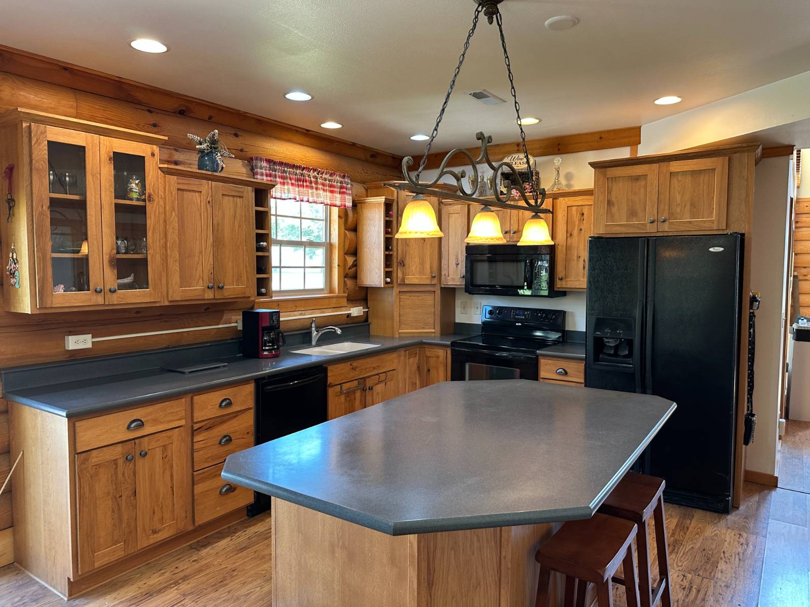 Photo 18 of 44 of home listing at 603 E Park Ave, Plainview, NE 68769