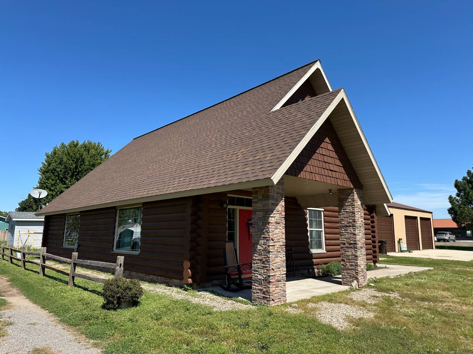 Photo 8 of 44 of home listing at 603 E Park Ave, Plainview, NE 68769