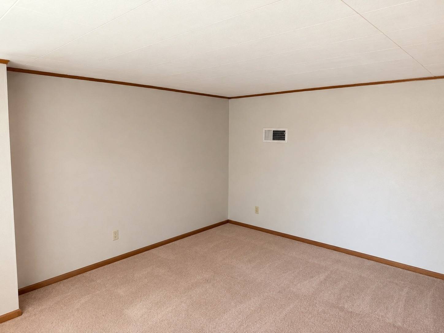 Photo 17 of 27 of home listing at 919 N B St, Broken Bow, NE 68822