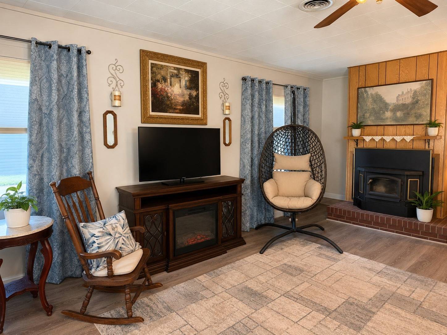 Photo 3 of 27 of home listing at 919 N B St, Broken Bow, NE 68822