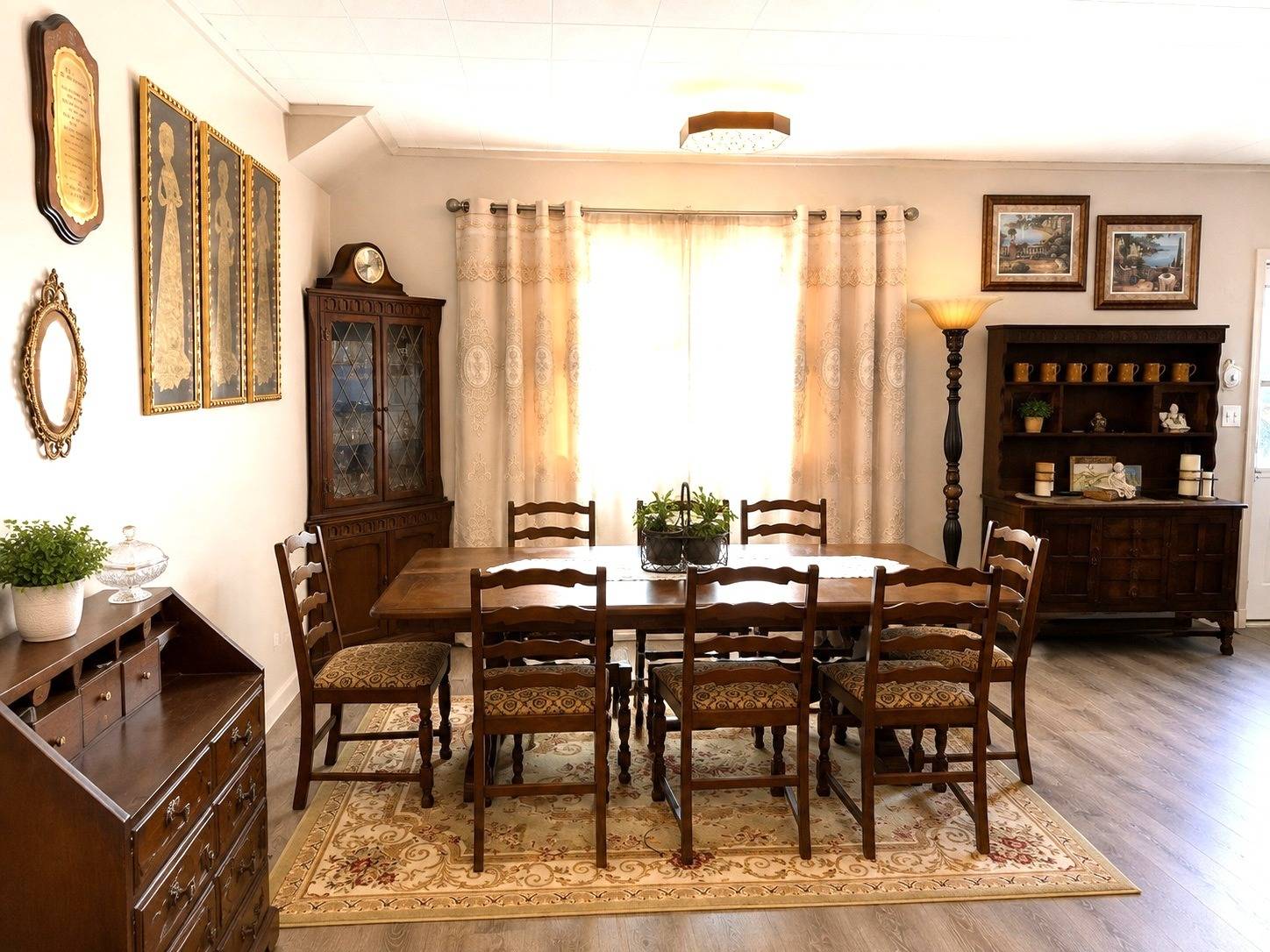 Photo 7 of 27 of home listing at 919 N B St, Broken Bow, NE 68822