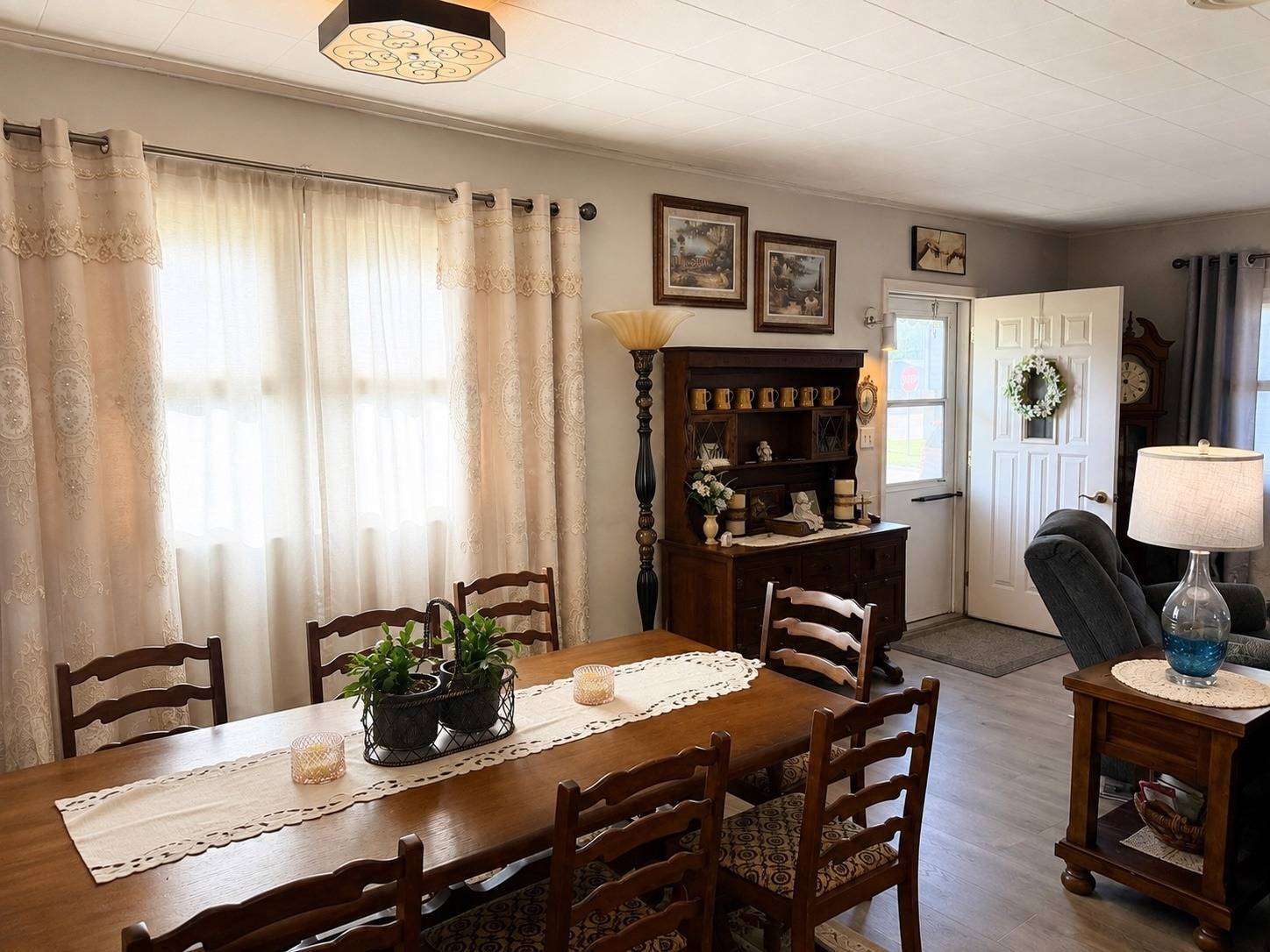 Photo 6 of 27 of home listing at 919 N B St, Broken Bow, NE 68822