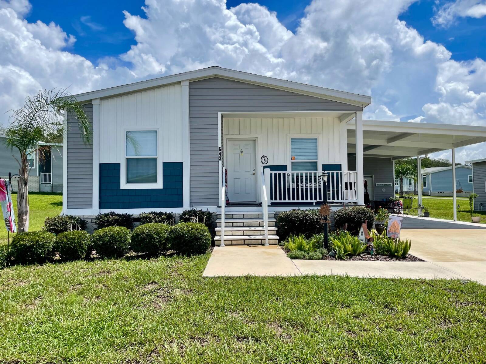 643 Mickelson Way