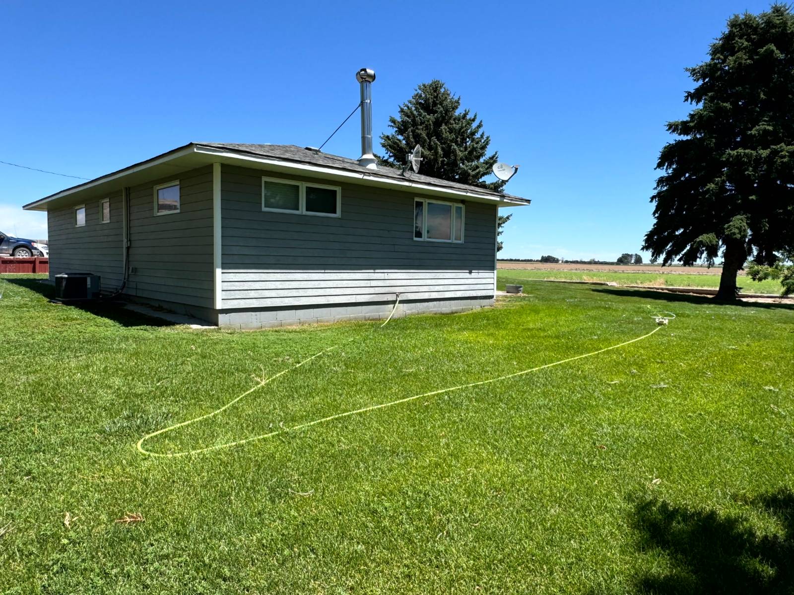 Photo 5 of 35 of home listing at 1140 South A Road, Morrill, NE 69358
