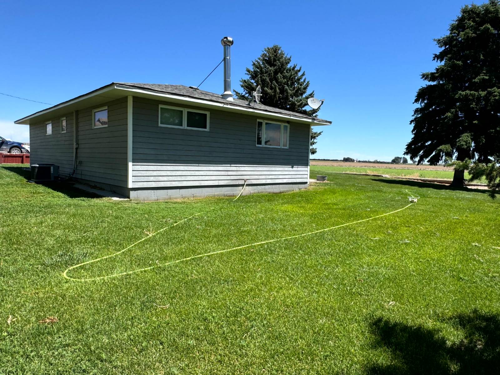 Photo 7 of 35 of home listing at 1140 South A Road, Morrill, NE 69358