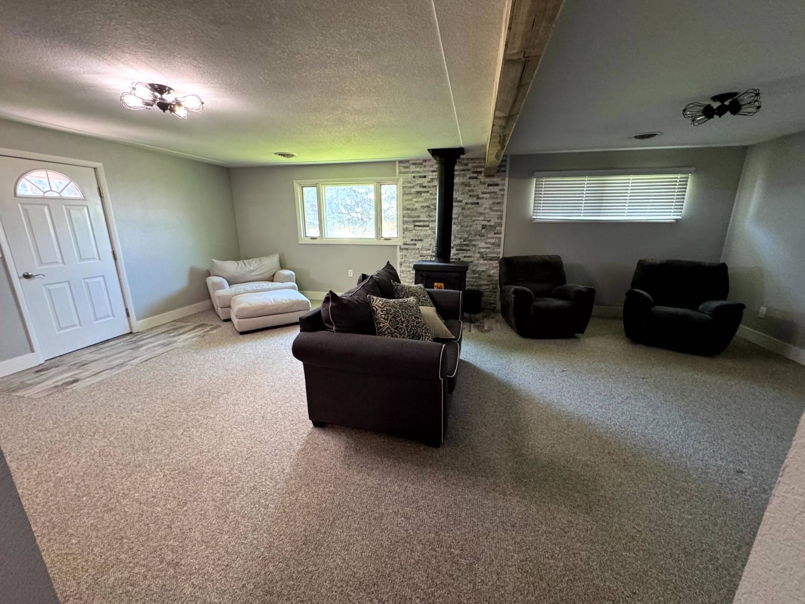 Photo 27 of 35 of home listing at 1140 South A Road, Morrill, NE 69358