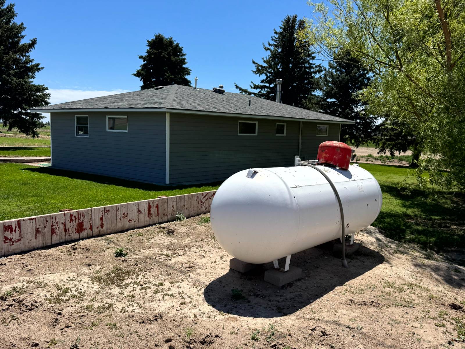 Photo 6 of 35 of home listing at 1140 South A Road, Morrill, NE 69358