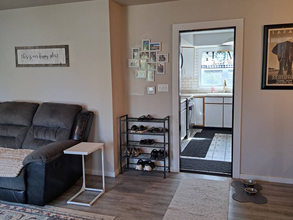 Photo 6 of 29 of home listing at 414 Henkens Drive, Chadron, NE 69337