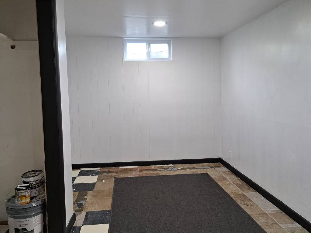 Photo 25 of 29 of home listing at 414 Henkens Drive, Chadron, NE 69337