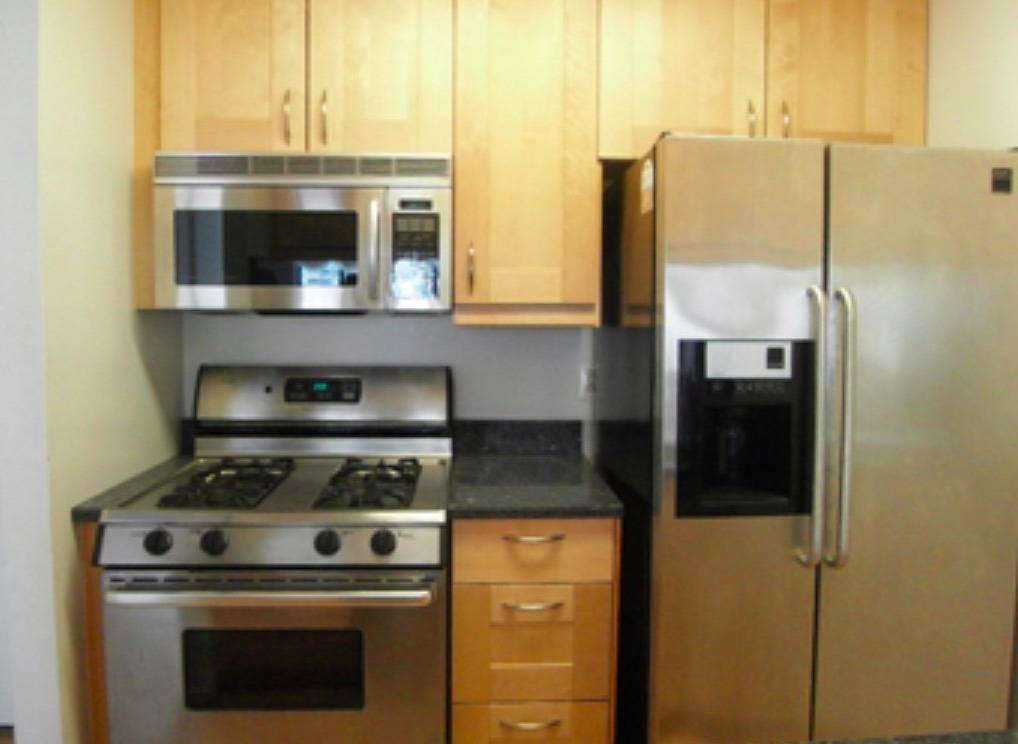 200 Rector Place, #22L