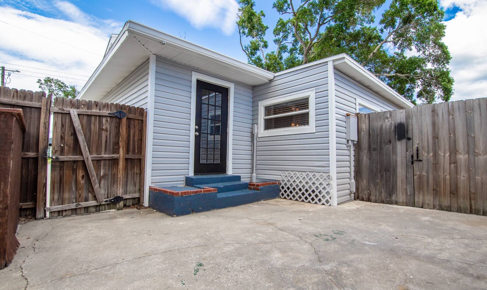 4710 West Price Ave, Tampa, FL 33611