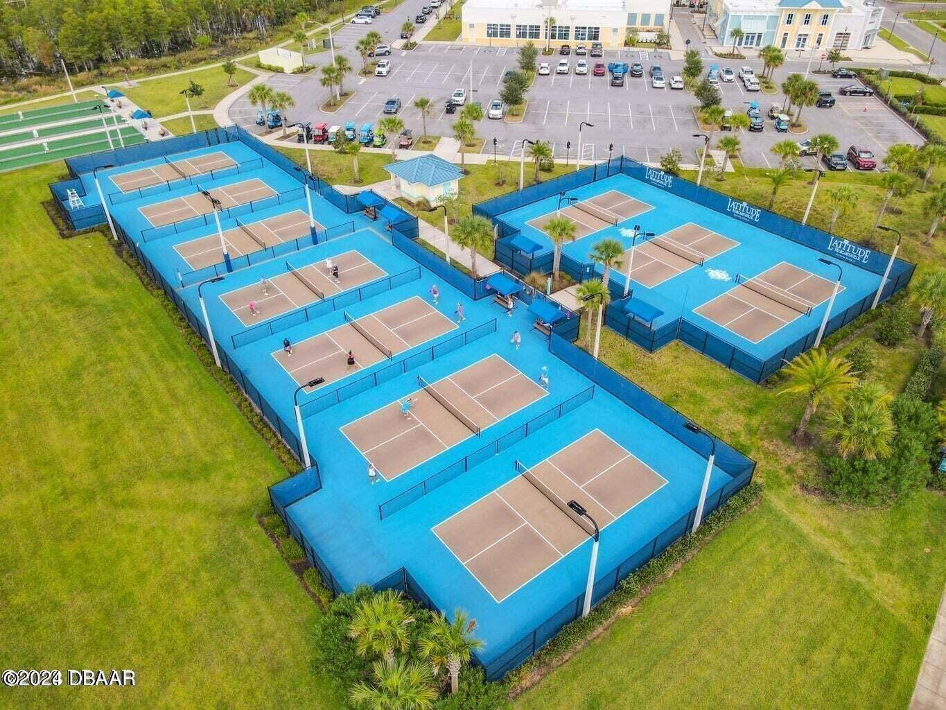 215 Hang Loose Way, Daytona Beach, FL 32124