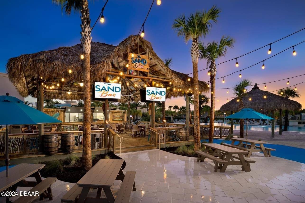 215 Hang Loose Way, Daytona Beach, FL 32124