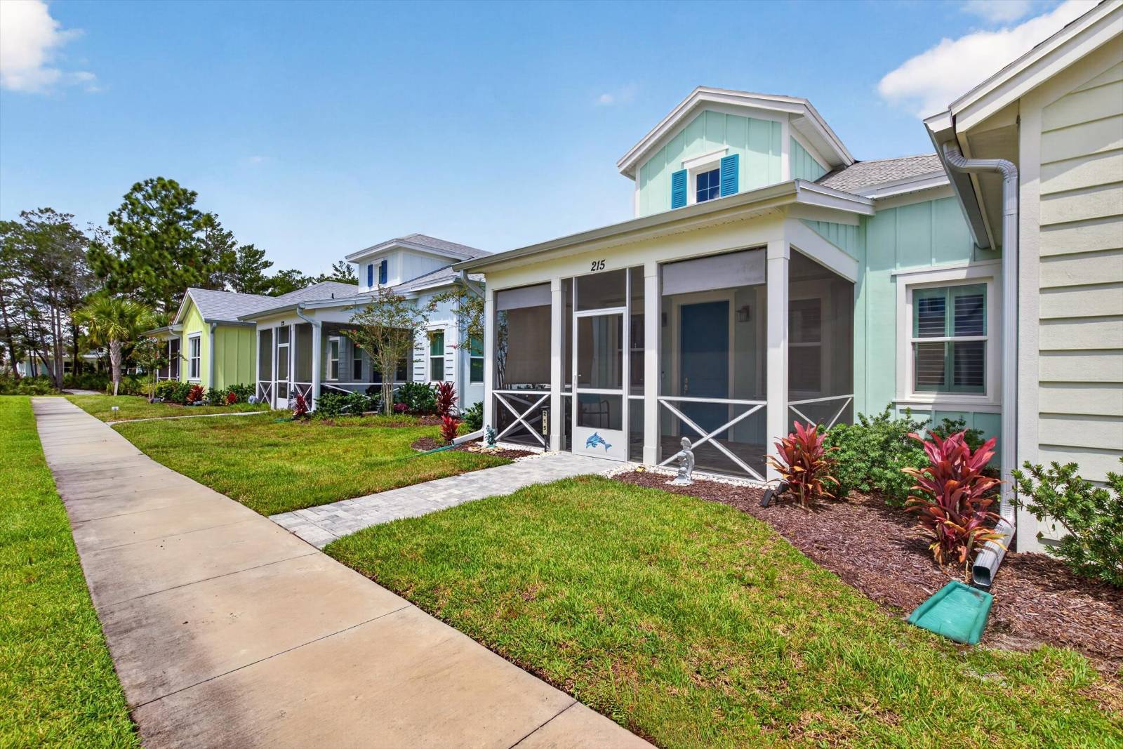 215 Hang Loose Way, Daytona Beach, FL 32124