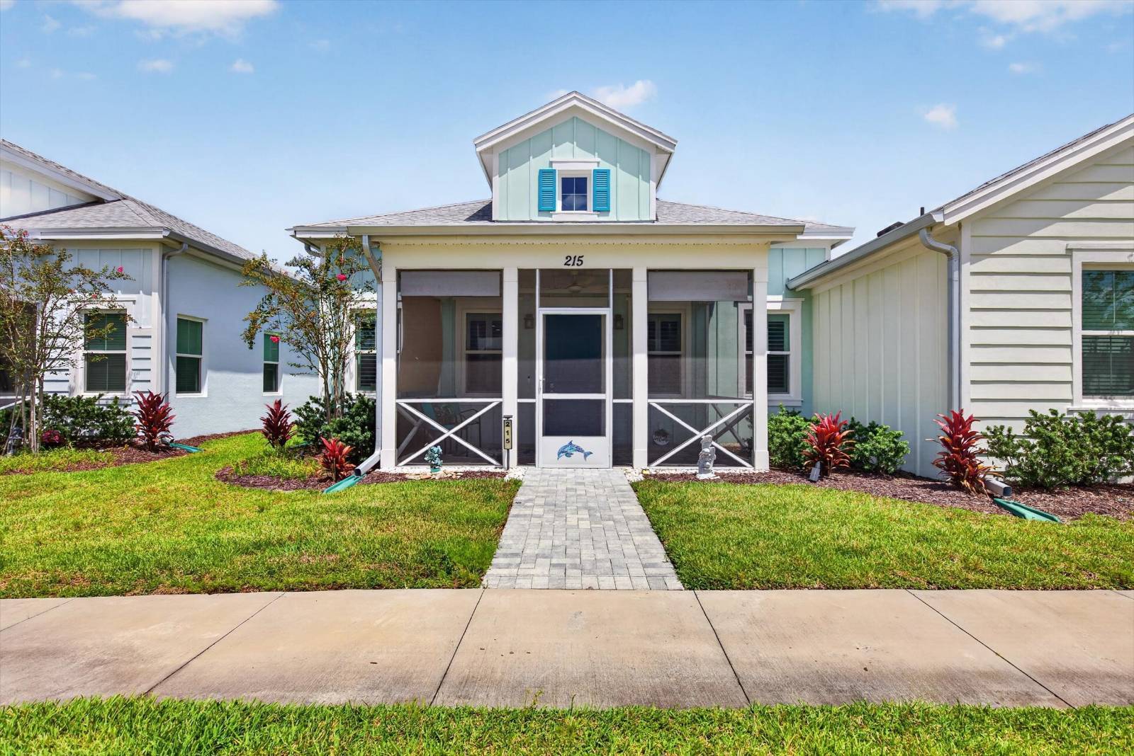 215 Hang Loose Way, Daytona Beach, FL 32124